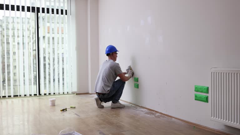 Best Basement Mold Removal  in Tuscarawas, OH